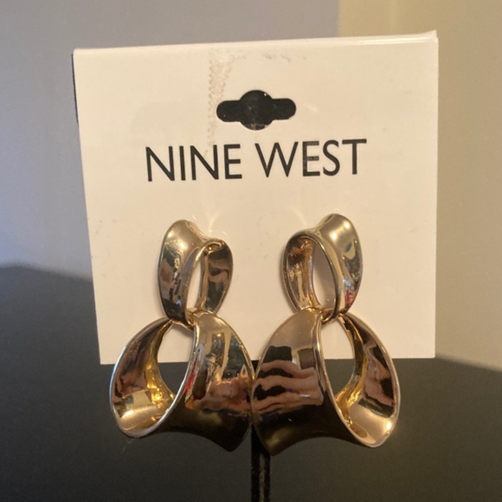 Nine West Gold-Tone Sculpted Earrings